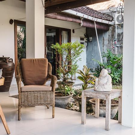 Sari Temuku Villa Seminyak Esterno foto