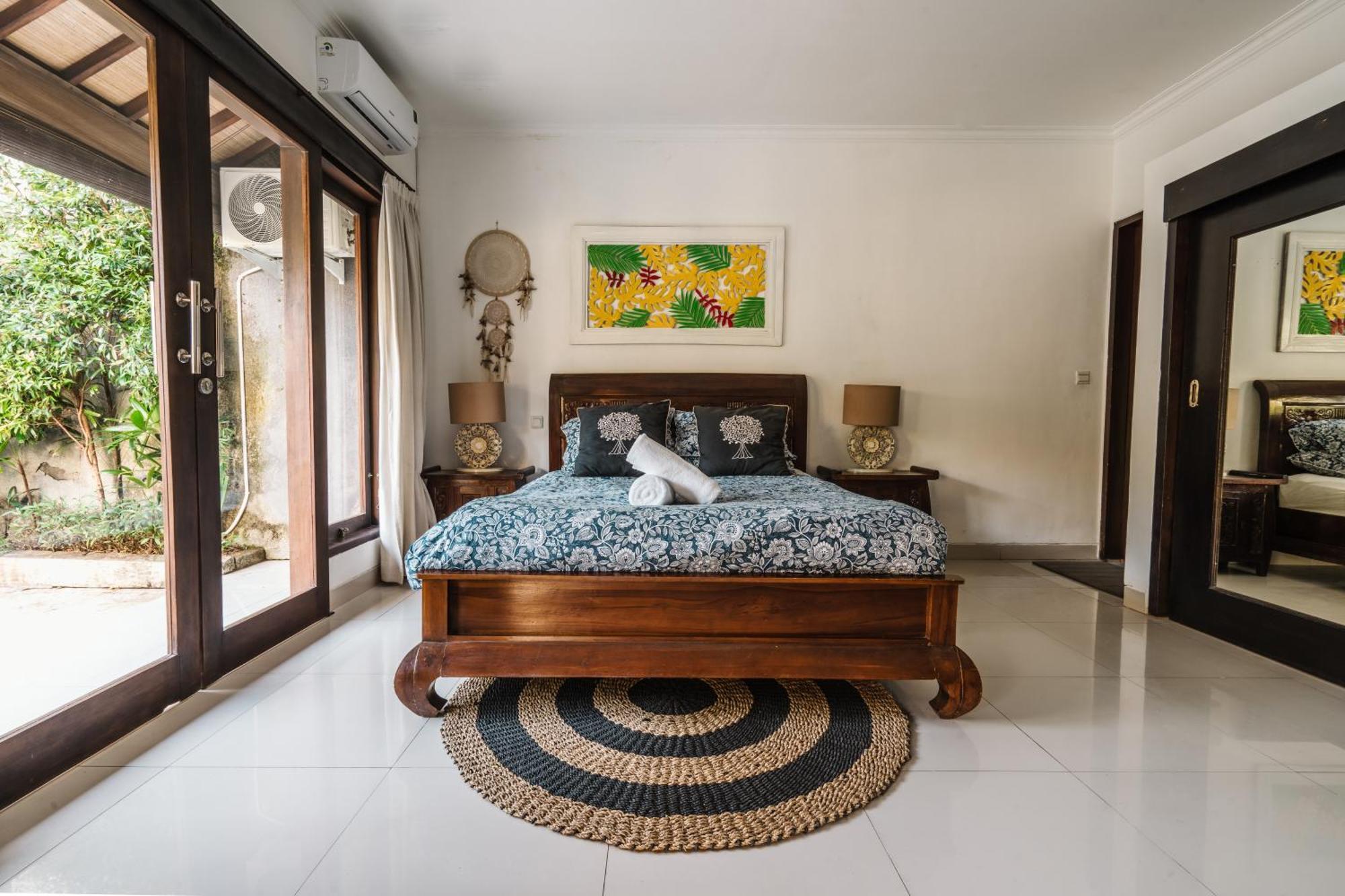Sari Temuku Villa Seminyak Esterno foto