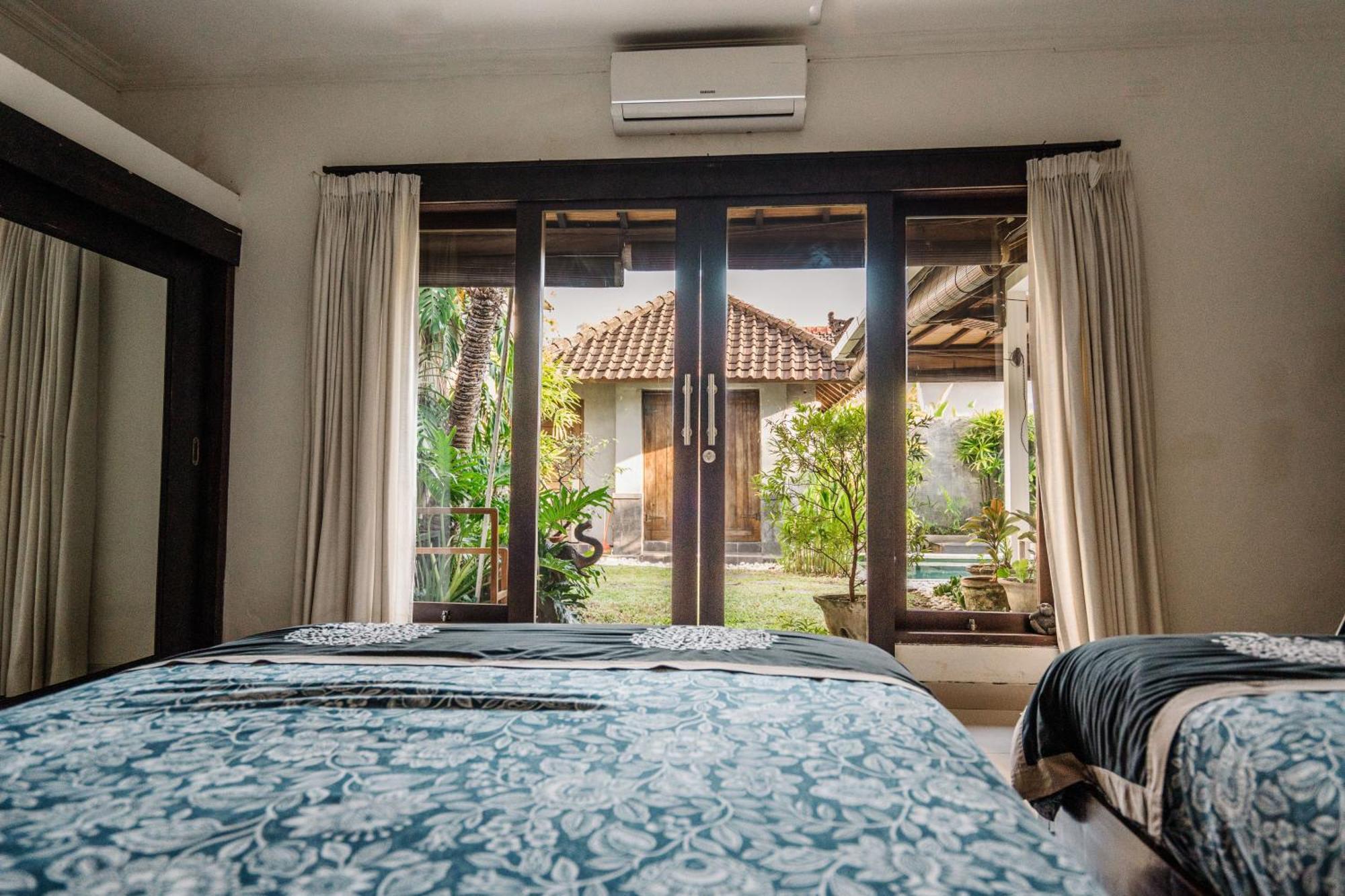 Sari Temuku Villa Seminyak Esterno foto